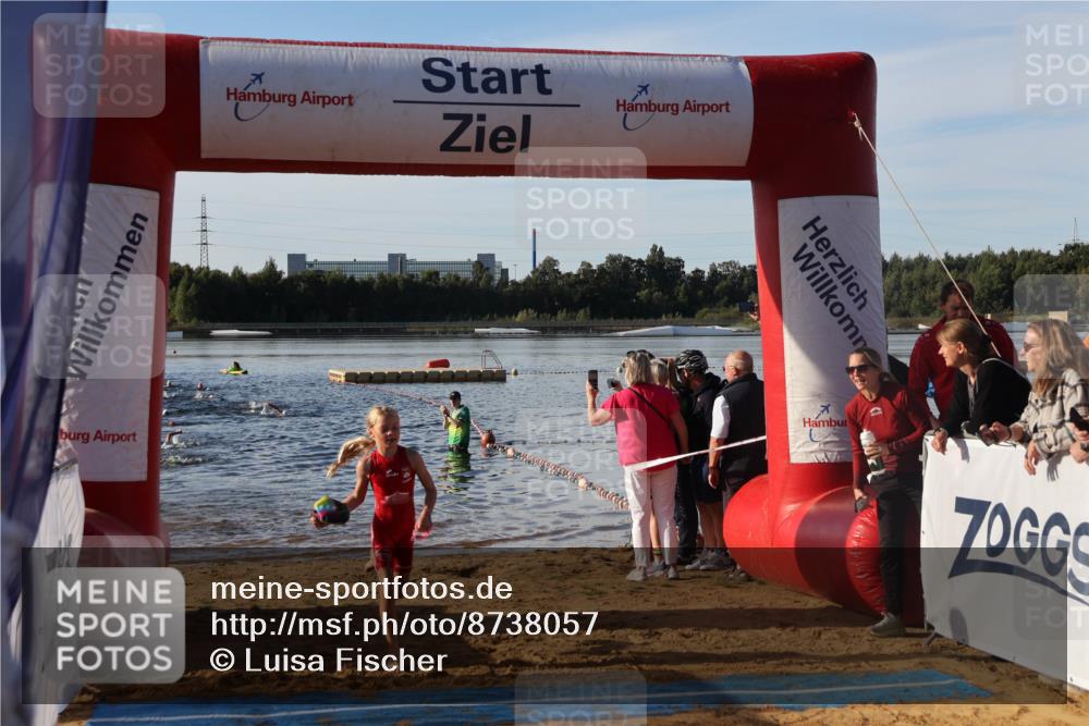 07.09.2025 - 19. Norderstedt Triathlon Luisa Fischer http://msf.ph/oto/8738057 07.09.2025 09:02:07 Schwimmen 1, 4, 44, 46, 50 meine-sportfotos.de
