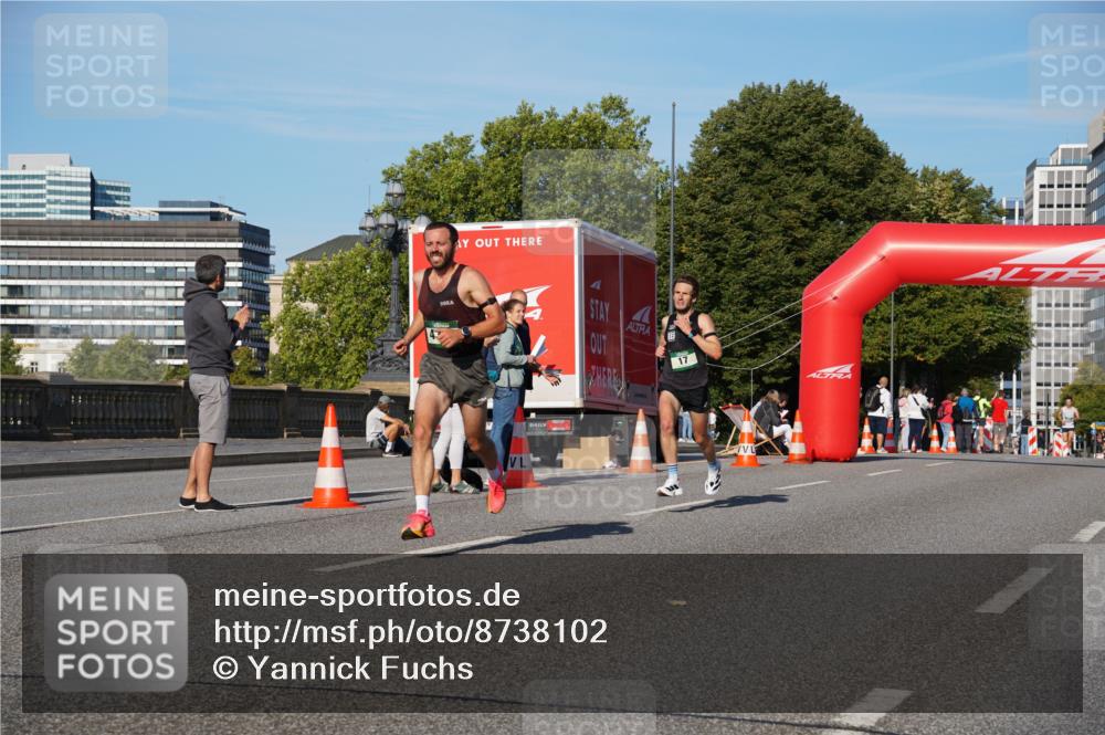 07.09.2025 - BARMER Alsterlauf Yannick Fuchs http://msf.ph/oto/8738102 07.09.2025 09:25:22 Laufen 43, 17, 7 meine-sportfotos.de