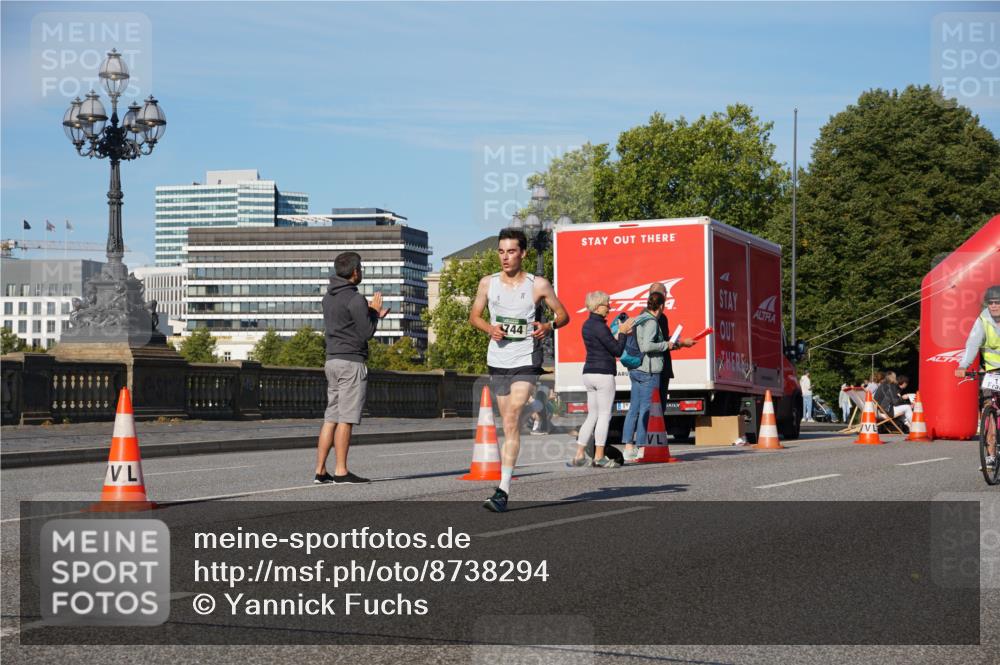 07.09.2025 - BARMER Alsterlauf Yannick Fuchs http://msf.ph/oto/8738294 07.09.2025 09:25:33 Laufen 744 meine-sportfotos.de