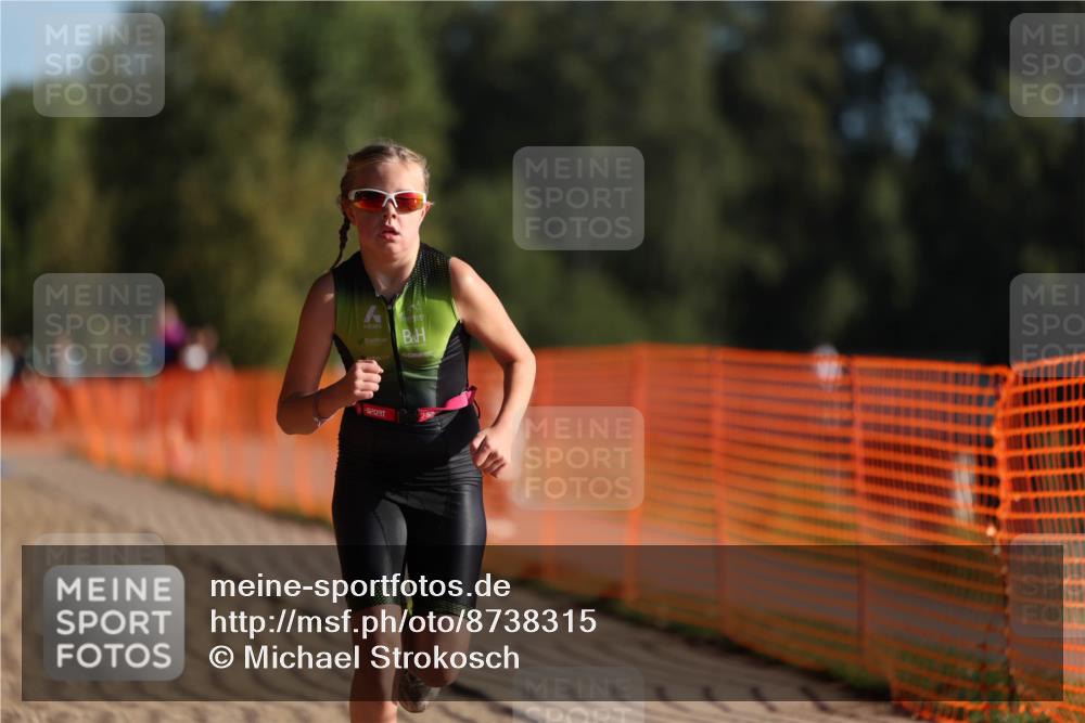 07.09.2025 - 19. Norderstedt Triathlon Michael Strokosch http://msf.ph/oto/8738315 07.09.2025 09:12:30 Laufen 4 meine-sportfotos.de