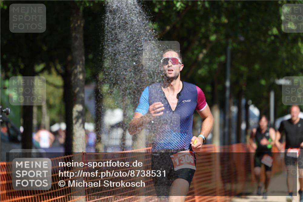 07.09.2025 - 19. Norderstedt Triathlon Michael Strokosch http://msf.ph/oto/8738531 07.09.2025 12:29:18 Laufen 818, 835, 1217, 1306, 1379 meine-sportfotos.de