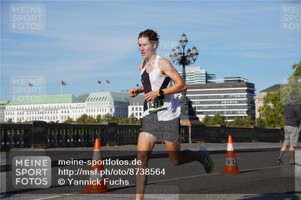 07.09.2025 - BARMER Alsterlauf Yannick Fuchs http://msf.ph/oto/8738564 07.09.2025 09:25:44 Laufen 8374 meine-sportfotos.de
