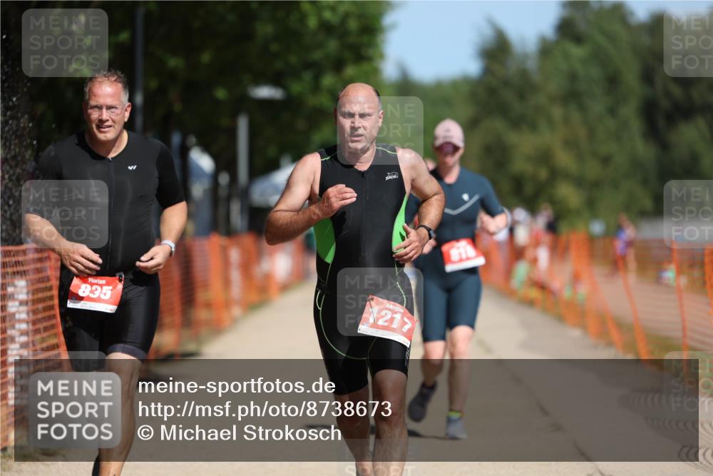 07.09.2025 - 19. Norderstedt Triathlon Michael Strokosch http://msf.ph/oto/8738673 07.09.2025 12:29:22 Laufen 756, 818, 835, 1217, 1379 meine-sportfotos.de