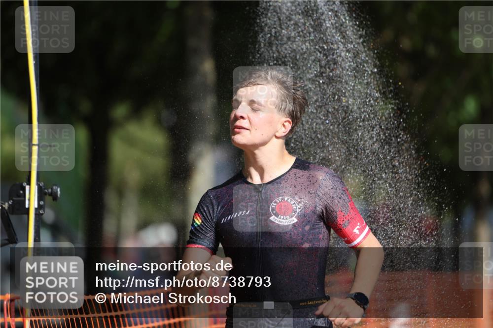 07.09.2025 - 19. Norderstedt Triathlon Michael Strokosch http://msf.ph/oto/8738793 07.09.2025 11:50:23 Laufen 1156 meine-sportfotos.de