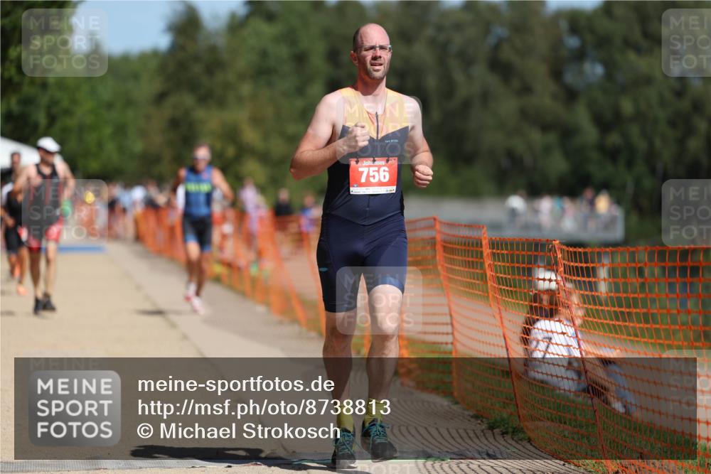 07.09.2025 - 19. Norderstedt Triathlon Michael Strokosch http://msf.ph/oto/8738813 07.09.2025 12:29:27 Laufen 186, 756, 791, 802, 818 meine-sportfotos.de