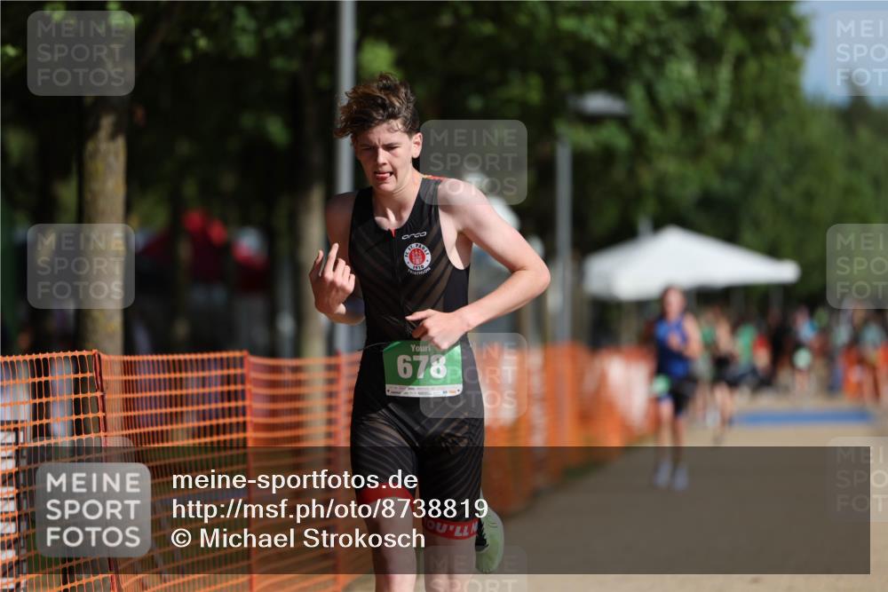 07.09.2025 - 19. Norderstedt Triathlon Michael Strokosch http://msf.ph/oto/8738819 07.09.2025 10:54:46 Laufen 99, 678 meine-sportfotos.de