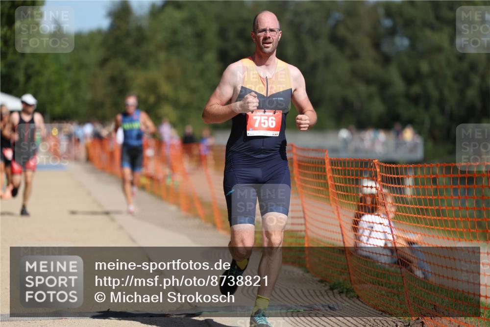 07.09.2025 - 19. Norderstedt Triathlon Michael Strokosch http://msf.ph/oto/8738821 07.09.2025 12:29:27 Laufen 186, 756, 791, 802, 818 meine-sportfotos.de