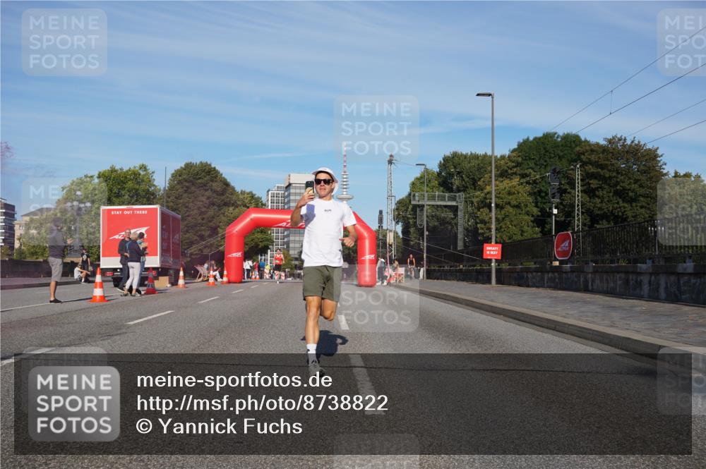 07.09.2025 - BARMER Alsterlauf Yannick Fuchs http://msf.ph/oto/8738822 07.09.2025 09:25:50 Laufen  meine-sportfotos.de