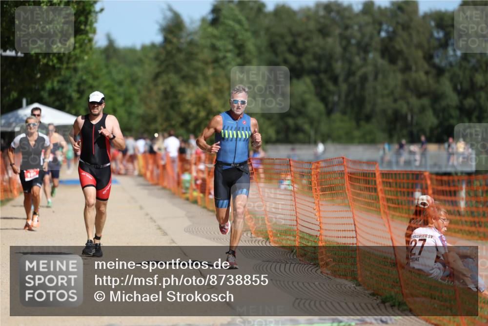 07.09.2025 - 19. Norderstedt Triathlon Michael Strokosch http://msf.ph/oto/8738855 07.09.2025 12:29:29 Laufen 186, 756, 791, 802, 1350 meine-sportfotos.de