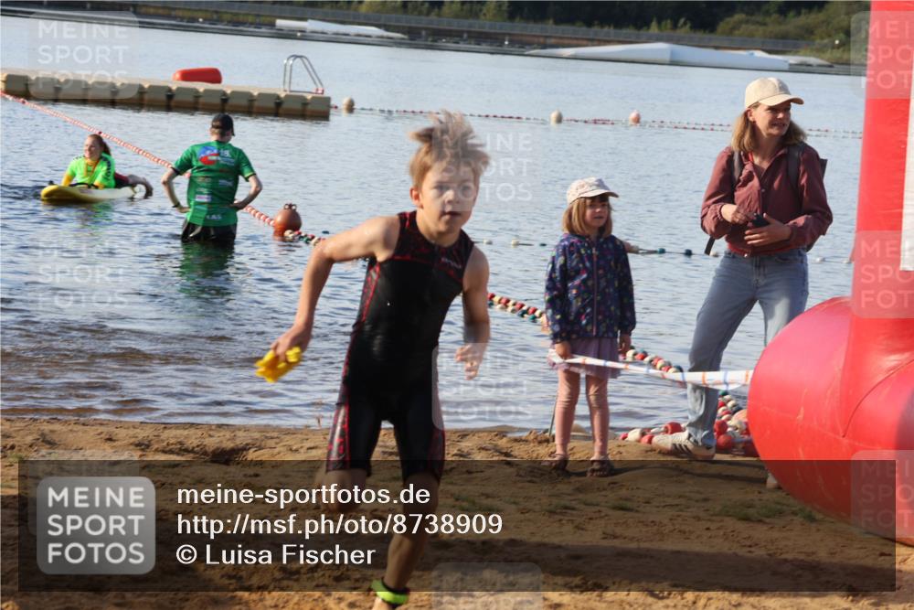 07.09.2025 - 19. Norderstedt Triathlon Luisa Fischer http://msf.ph/oto/8738909 07.09.2025 09:04:16 Schwimmen 22, 24, 43 meine-sportfotos.de