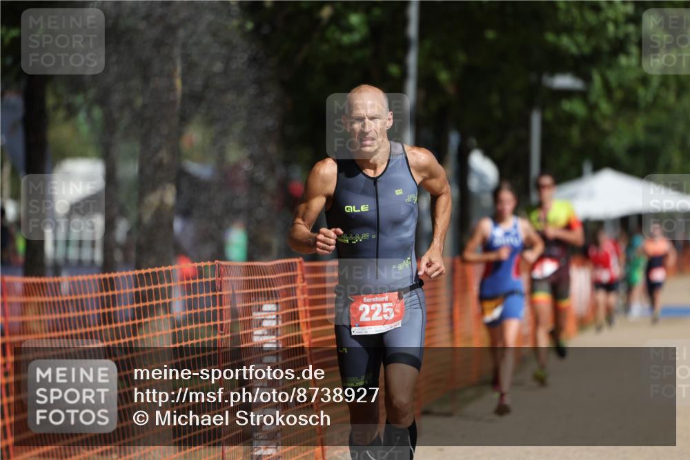 07.09.2025 - 19. Norderstedt Triathlon Michael Strokosch http://msf.ph/oto/8738927 07.09.2025 11:50:41 Laufen 225, 1185, 1335 meine-sportfotos.de
