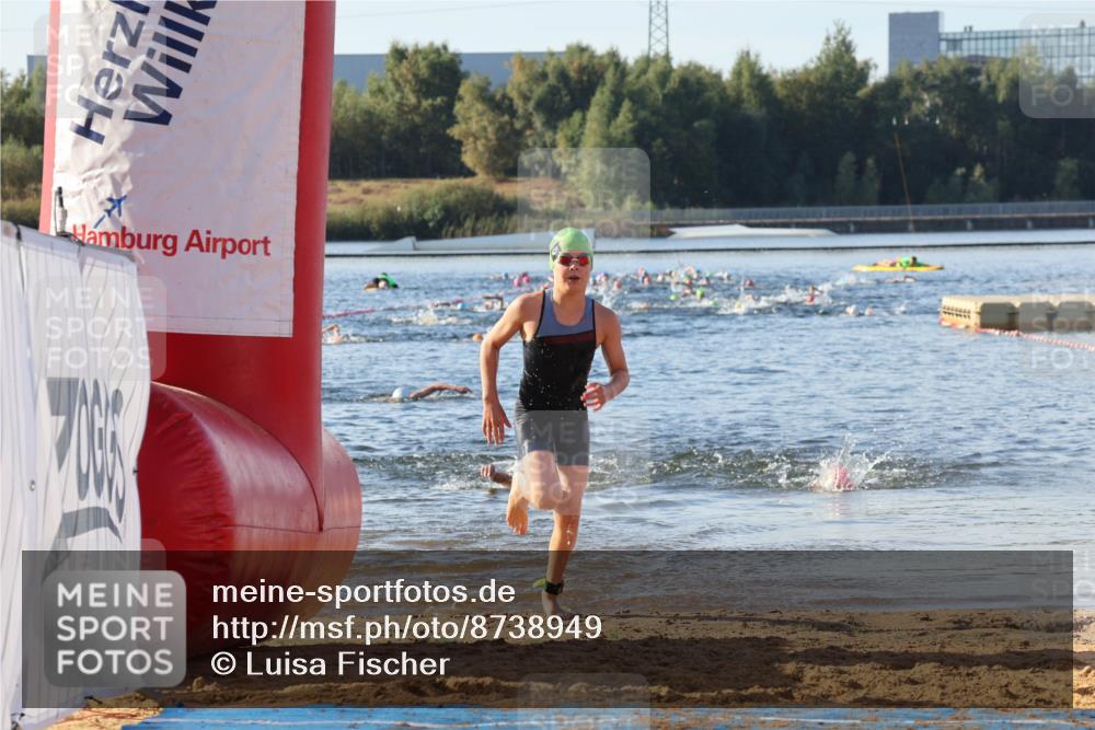 07.09.2025 - 19. Norderstedt Triathlon Luisa Fischer http://msf.ph/oto/8738949 07.09.2025 09:28:20 Schwimmen 633 meine-sportfotos.de