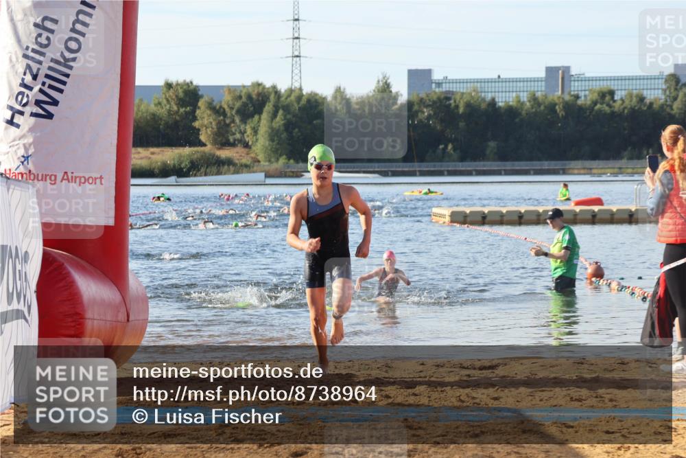 07.09.2025 - 19. Norderstedt Triathlon Luisa Fischer http://msf.ph/oto/8738964 07.09.2025 09:28:21 Schwimmen 633 meine-sportfotos.de