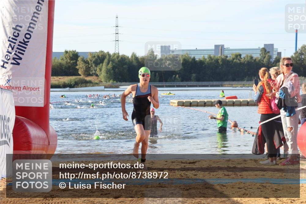 07.09.2025 - 19. Norderstedt Triathlon Luisa Fischer http://msf.ph/oto/8738972 07.09.2025 09:28:22 Schwimmen 553, 633 meine-sportfotos.de