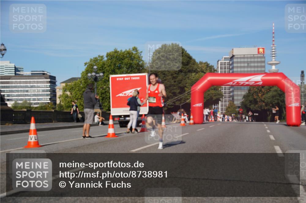 07.09.2025 - BARMER Alsterlauf Yannick Fuchs http://msf.ph/oto/8738981 07.09.2025 09:25:55 Laufen  meine-sportfotos.de