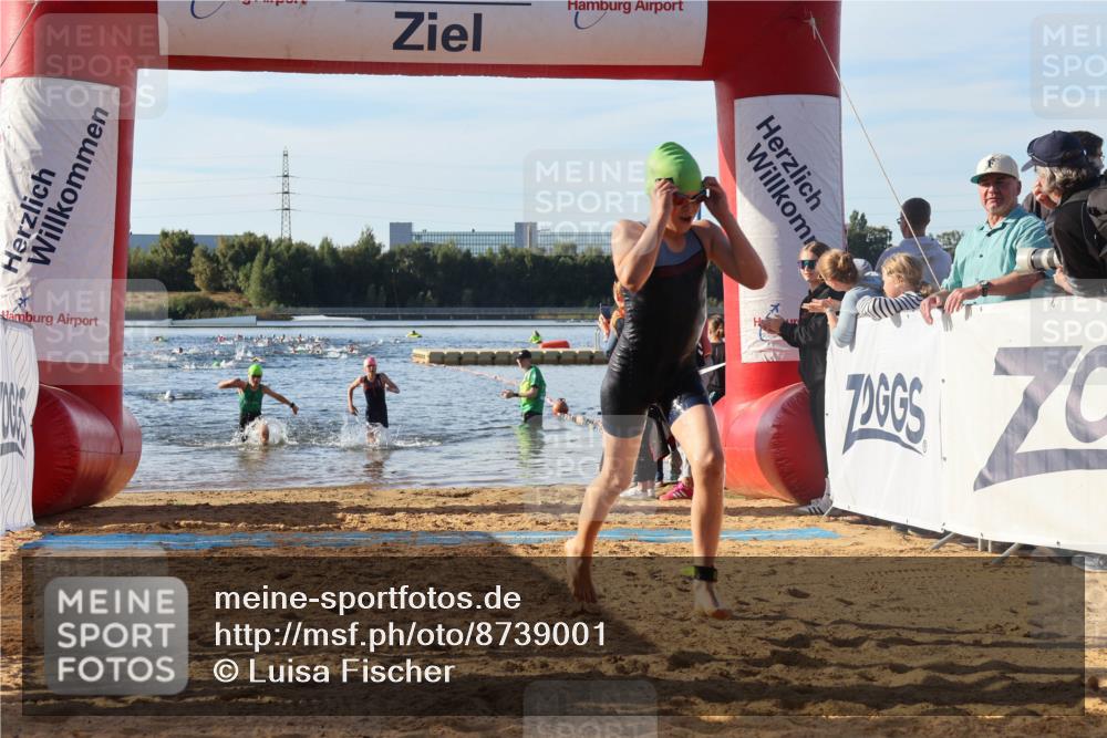07.09.2025 - 19. Norderstedt Triathlon Luisa Fischer http://msf.ph/oto/8739001 07.09.2025 09:28:23 Schwimmen 553, 557, 633 meine-sportfotos.de