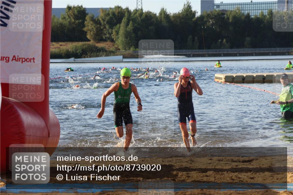 07.09.2025 - 19. Norderstedt Triathlon Luisa Fischer http://msf.ph/oto/8739020 07.09.2025 09:28:26 Schwimmen 553, 557, 633 meine-sportfotos.de