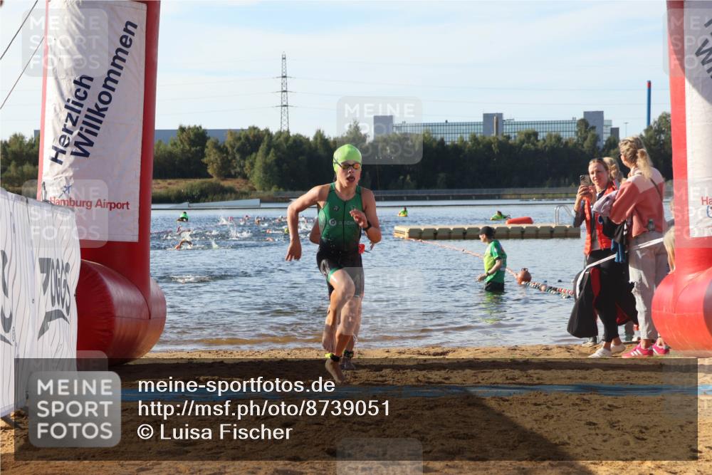 07.09.2025 - 19. Norderstedt Triathlon Luisa Fischer http://msf.ph/oto/8739051 07.09.2025 09:28:28 Schwimmen 553, 557, 633 meine-sportfotos.de
