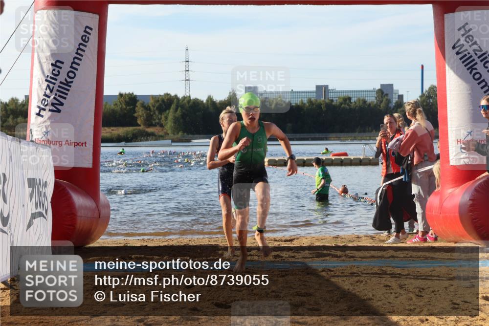 07.09.2025 - 19. Norderstedt Triathlon Luisa Fischer http://msf.ph/oto/8739055 07.09.2025 09:28:28 Schwimmen 553, 557, 633 meine-sportfotos.de