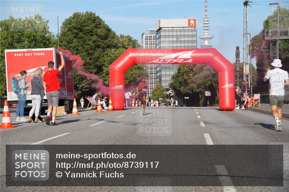07.09.2025 - BARMER Alsterlauf Yannick Fuchs http://msf.ph/oto/8739117 07.09.2025 09:26:01 Laufen 8197 meine-sportfotos.de