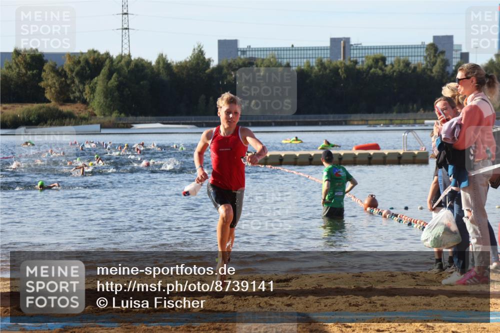 07.09.2025 - 19. Norderstedt Triathlon Luisa Fischer http://msf.ph/oto/8739141 07.09.2025 09:28:42 Schwimmen 583 meine-sportfotos.de