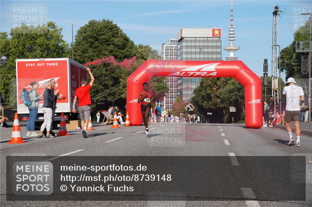 07.09.2025 - BARMER Alsterlauf Yannick Fuchs http://msf.ph/oto/8739148 07.09.2025 09:26:02 Laufen  meine-sportfotos.de