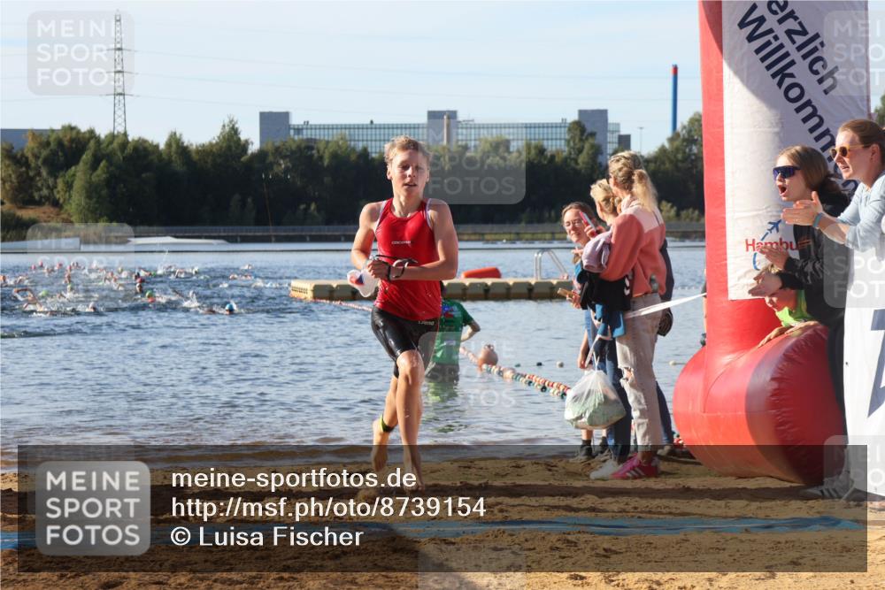 07.09.2025 - 19. Norderstedt Triathlon Luisa Fischer http://msf.ph/oto/8739154 07.09.2025 09:28:42 Schwimmen 583 meine-sportfotos.de