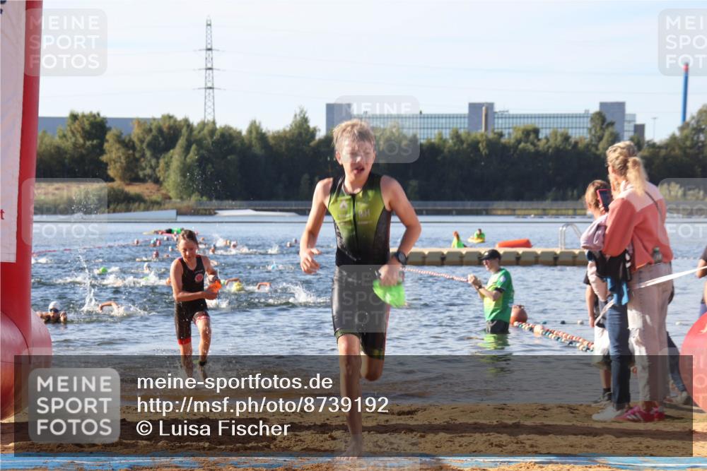 07.09.2025 - 19. Norderstedt Triathlon Luisa Fischer http://msf.ph/oto/8739192 07.09.2025 09:29:08 Schwimmen 586, 594, 600 meine-sportfotos.de