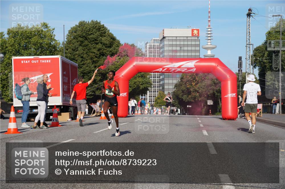 07.09.2025 - BARMER Alsterlauf Yannick Fuchs http://msf.ph/oto/8739223 07.09.2025 09:26:03 Laufen  meine-sportfotos.de