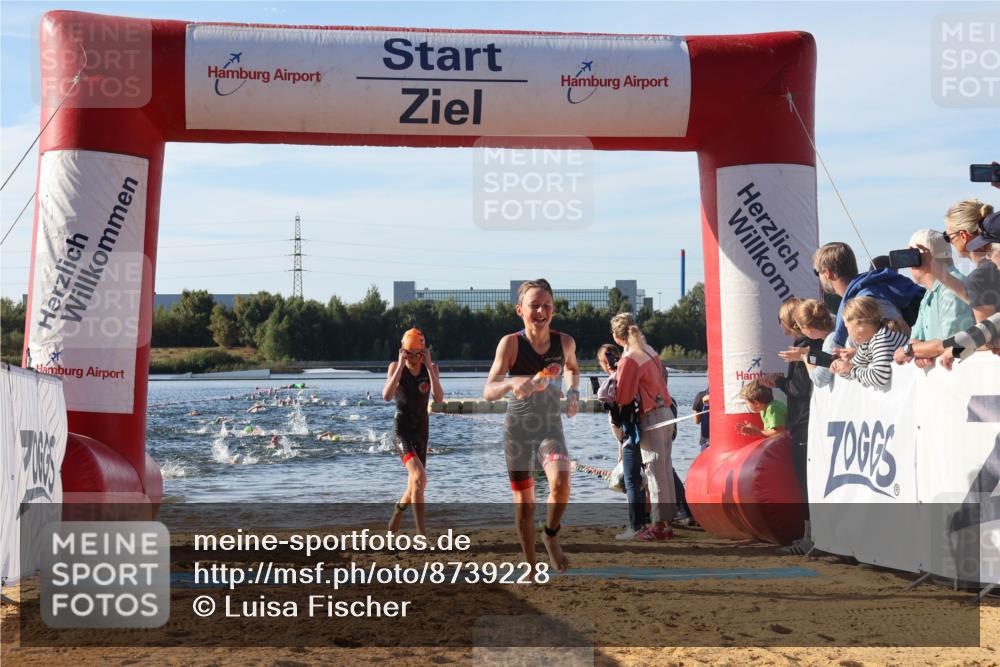 07.09.2025 - 19. Norderstedt Triathlon Luisa Fischer http://msf.ph/oto/8739228 07.09.2025 09:29:11 Schwimmen 586, 594, 600 meine-sportfotos.de