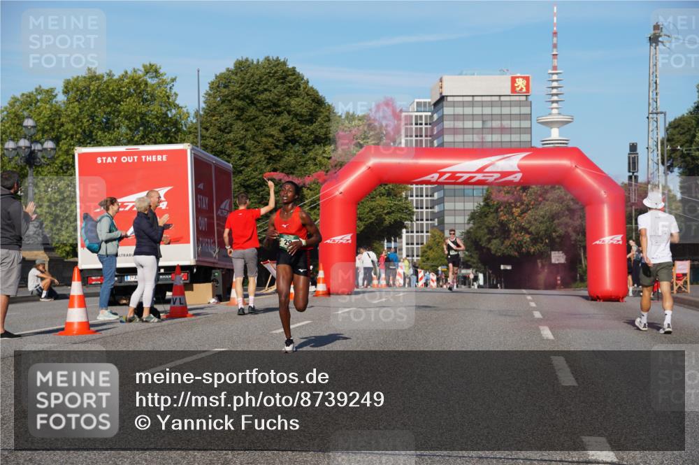 07.09.2025 - BARMER Alsterlauf Yannick Fuchs http://msf.ph/oto/8739249 07.09.2025 09:26:03 Laufen  meine-sportfotos.de