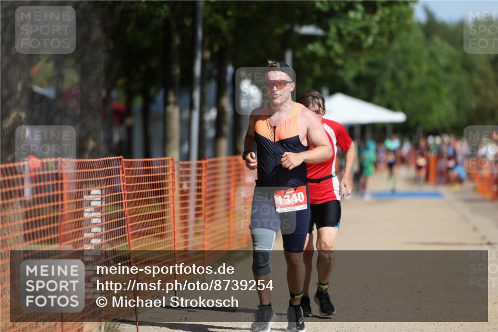 07.09.2025 - 19. Norderstedt Triathlon Michael Strokosch http://msf.ph/oto/8739254 07.09.2025 11:50:55 Laufen 787, 1229, 1340 meine-sportfotos.de