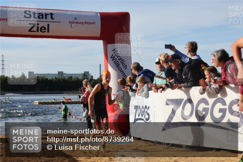 07.09.2025 - 19. Norderstedt Triathlon Luisa Fischer http://msf.ph/oto/8739264 07.09.2025 09:29:13 Schwimmen 586, 594, 600 meine-sportfotos.de
