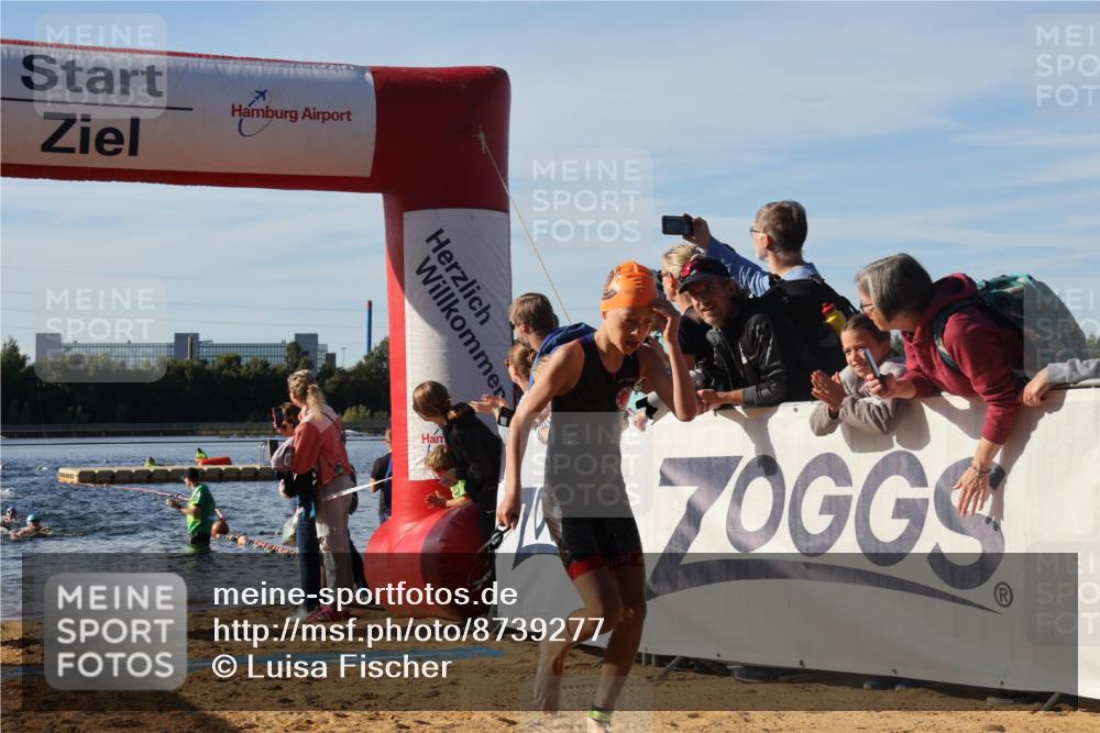 07.09.2025 - 19. Norderstedt Triathlon Luisa Fischer http://msf.ph/oto/8739277 07.09.2025 09:29:13 Schwimmen 586, 594, 600 meine-sportfotos.de