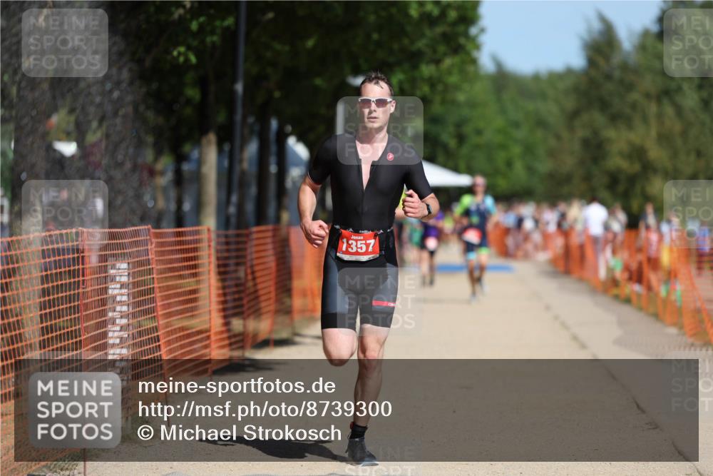 07.09.2025 - 19. Norderstedt Triathlon Michael Strokosch http://msf.ph/oto/8739300 07.09.2025 12:29:58 Laufen 279, 1357 meine-sportfotos.de