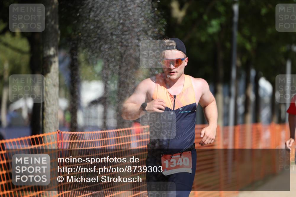 07.09.2025 - 19. Norderstedt Triathlon Michael Strokosch http://msf.ph/oto/8739303 07.09.2025 11:50:57 Laufen 787, 1229, 1340 meine-sportfotos.de