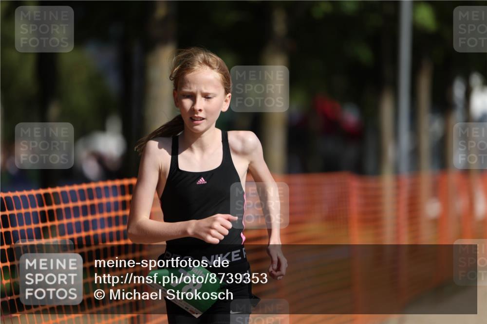 07.09.2025 - 19. Norderstedt Triathlon Michael Strokosch http://msf.ph/oto/8739353 07.09.2025 10:55:01 Laufen 78 meine-sportfotos.de