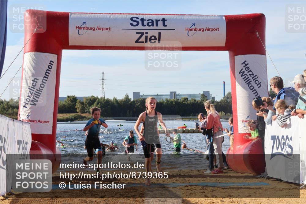 07.09.2025 - 19. Norderstedt Triathlon Luisa Fischer http://msf.ph/oto/8739365 07.09.2025 09:29:23 Schwimmen 554, 562, 570, 586, 591, 594, 604, 606, 613 meine-sportfotos.de