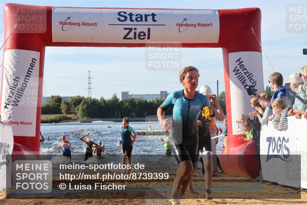 07.09.2025 - 19. Norderstedt Triathlon Luisa Fischer http://msf.ph/oto/8739399 07.09.2025 09:29:25 Schwimmen 554, 562, 567, 570, 588, 591, 604, 606, 613 meine-sportfotos.de