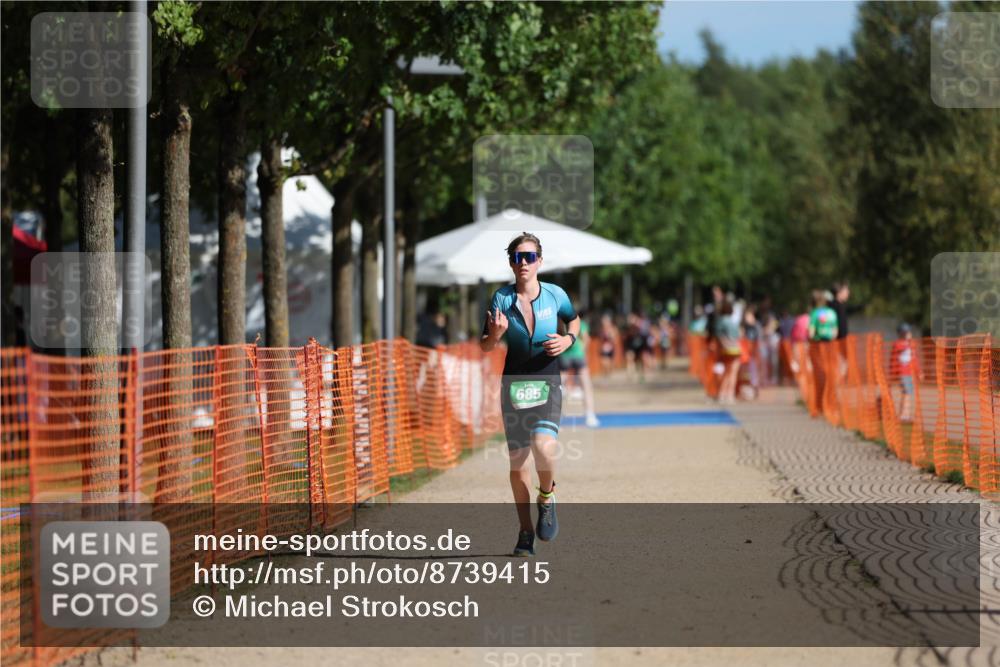 07.09.2025 - 19. Norderstedt Triathlon Michael Strokosch http://msf.ph/oto/8739415 07.09.2025 10:55:04 Laufen 78, 685 meine-sportfotos.de