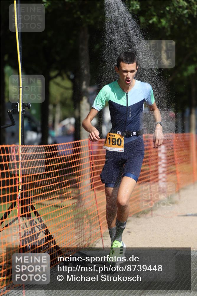 07.09.2025 - 19. Norderstedt Triathlon Michael Strokosch http://msf.ph/oto/8739448 07.09.2025 11:51:14 Laufen 1190, 1198, 1207 meine-sportfotos.de