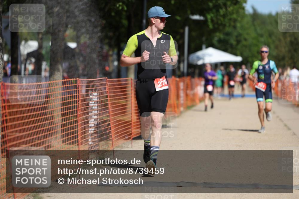 07.09.2025 - 19. Norderstedt Triathlon Michael Strokosch http://msf.ph/oto/8739459 07.09.2025 12:30:03 Laufen 261, 279, 1357 meine-sportfotos.de