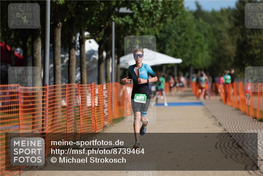 07.09.2025 - 19. Norderstedt Triathlon Michael Strokosch http://msf.ph/oto/8739464 07.09.2025 10:55:05 Laufen 78, 685 meine-sportfotos.de