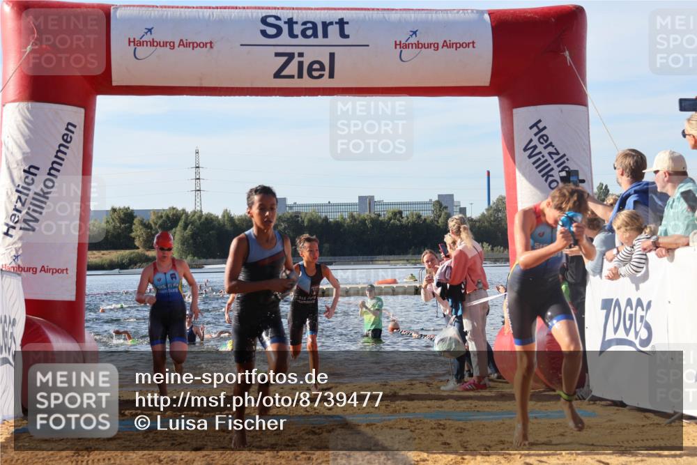 07.09.2025 - 19. Norderstedt Triathlon Luisa Fischer http://msf.ph/oto/8739477 07.09.2025 09:29:29 Schwimmen 554, 562, 563, 567, 570, 588, 591, 604, 606, 613 meine-sportfotos.de