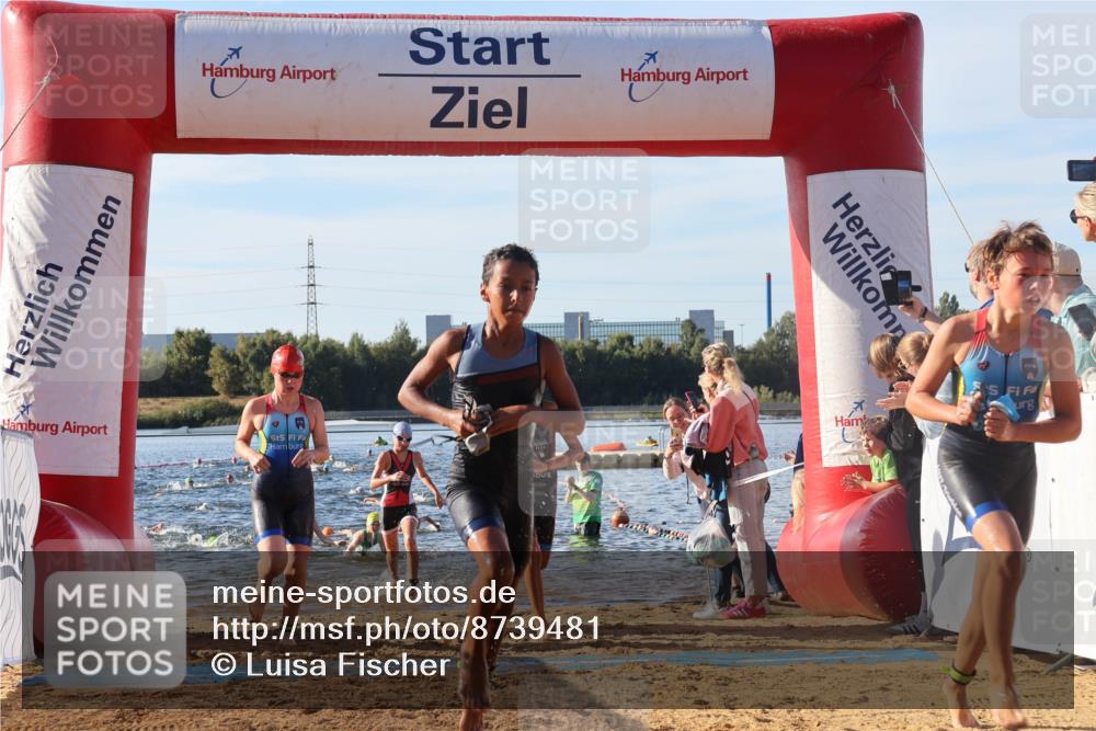 07.09.2025 - 19. Norderstedt Triathlon Luisa Fischer http://msf.ph/oto/8739481 07.09.2025 09:29:30 Schwimmen 554, 562, 563, 567, 570, 588, 591, 604, 606, 613 meine-sportfotos.de