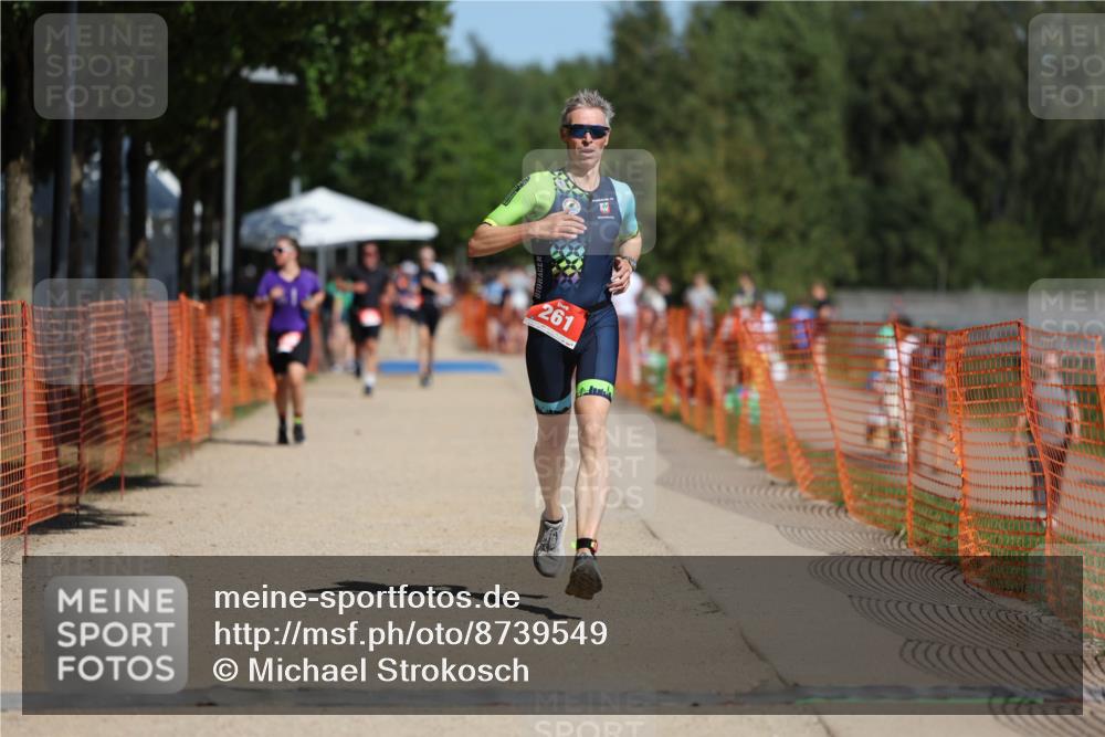 07.09.2025 - 19. Norderstedt Triathlon Michael Strokosch http://msf.ph/oto/8739549 07.09.2025 12:30:05 Laufen 261, 279 meine-sportfotos.de