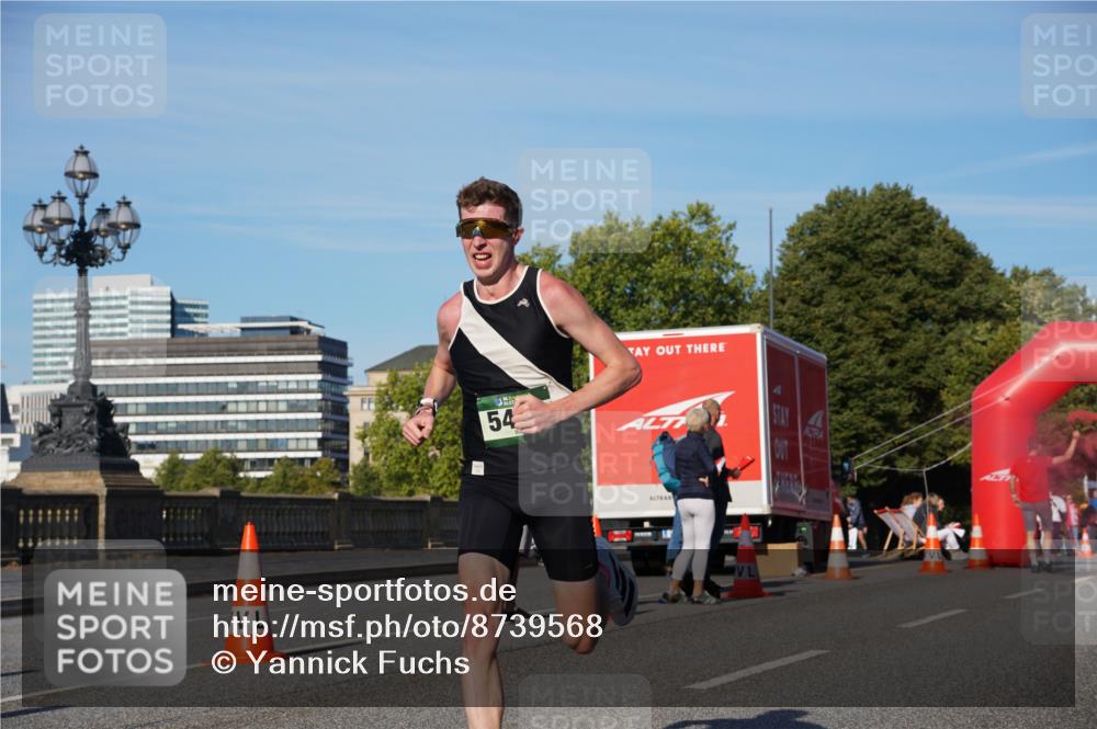 07.09.2025 - BARMER Alsterlauf Yannick Fuchs http://msf.ph/oto/8739568 07.09.2025 09:26:10 Laufen 54 meine-sportfotos.de