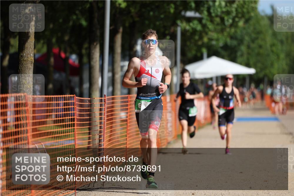 07.09.2025 - 19. Norderstedt Triathlon Michael Strokosch http://msf.ph/oto/8739691 07.09.2025 10:55:32 Laufen 637, 661, 680 meine-sportfotos.de