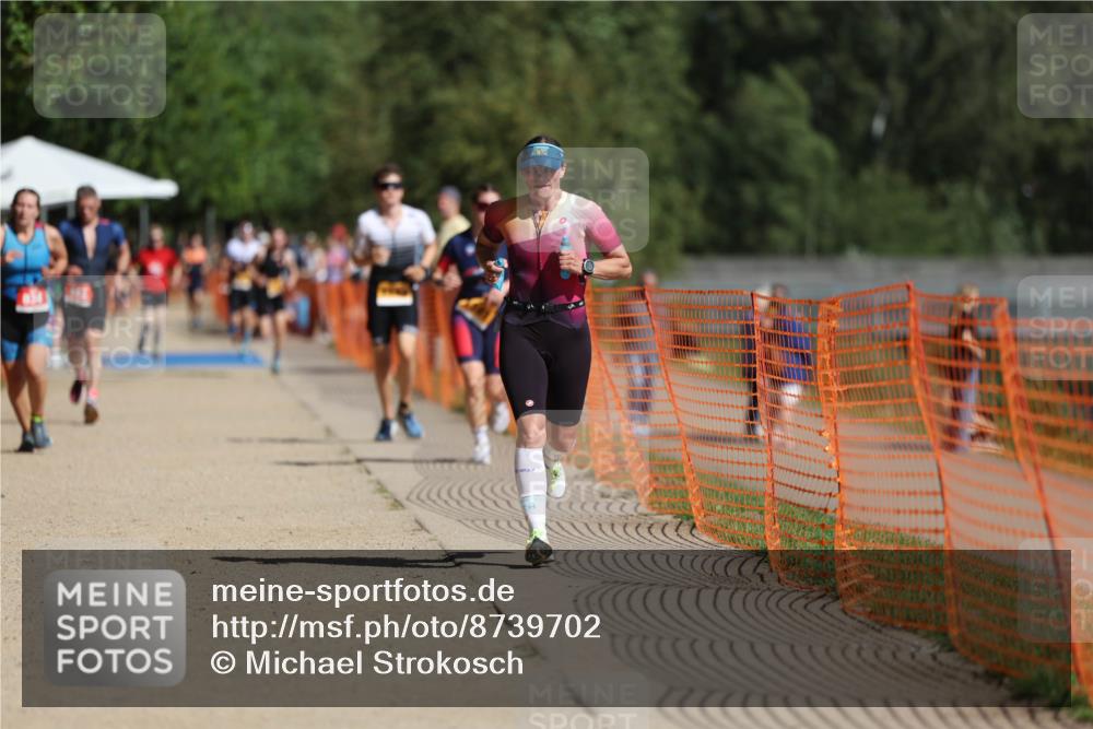07.09.2025 - 19. Norderstedt Triathlon Michael Strokosch http://msf.ph/oto/8739702 07.09.2025 11:51:33 Laufen 199, 1181, 1194 meine-sportfotos.de