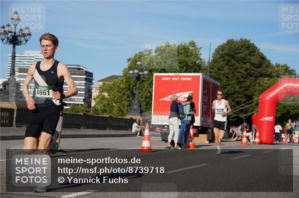 07.09.2025 - BARMER Alsterlauf Yannick Fuchs http://msf.ph/oto/8739718 07.09.2025 09:26:40 Laufen 4961, 3083 meine-sportfotos.de